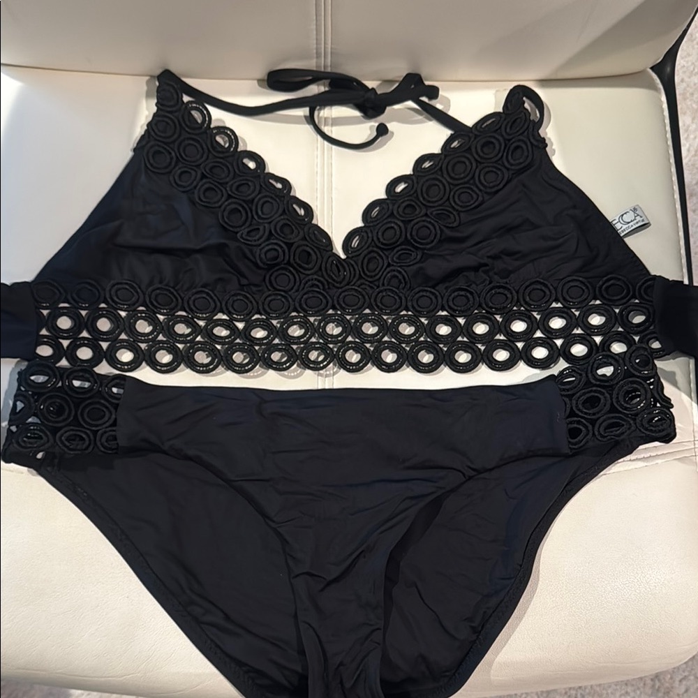Becca Bikini Set